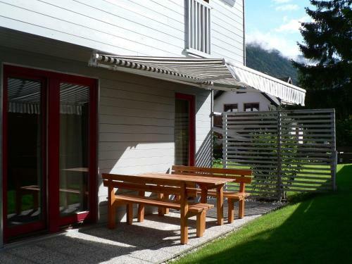 Apartments And Holiday Home Grohar