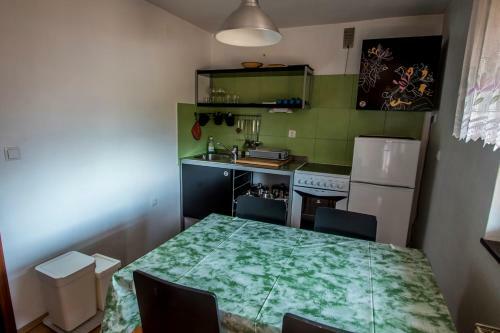 Apartments And Holiday Home Grohar