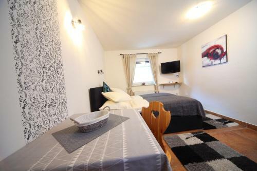 Apartments And Rooms Jozica