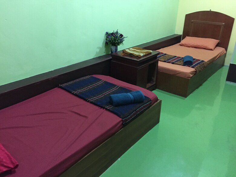 Oyo 89784 Impiana Hotel