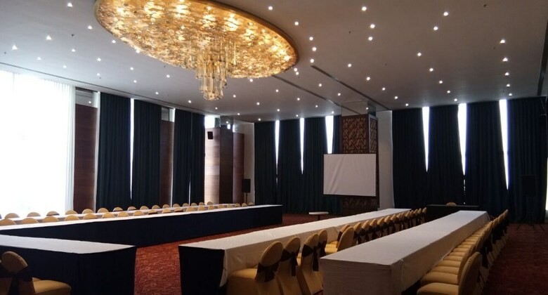 Hotel Babylon Capital
