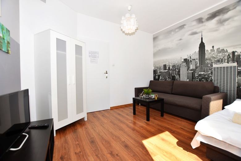 Hostal Dukes Aparthostel - Old Town