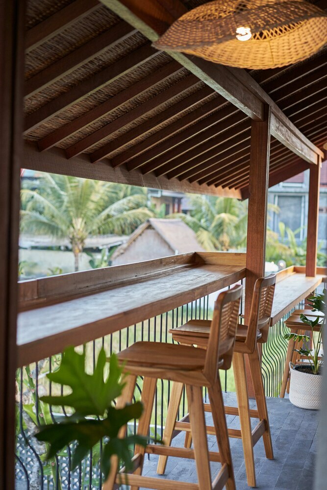 Hotel Kubu Tropis