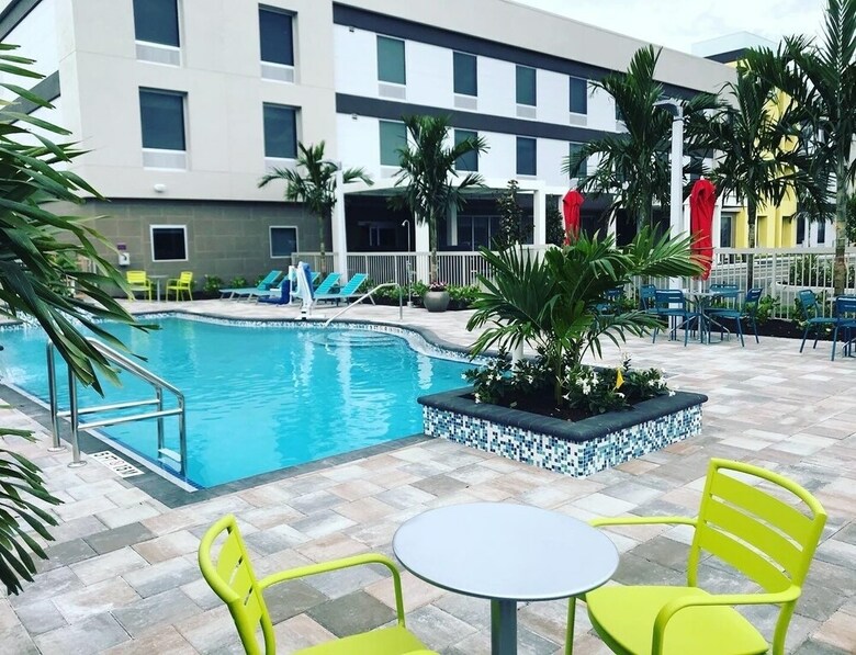 Hotel Home2 Suites Naples I-75 Pine Ridge Road, Fl