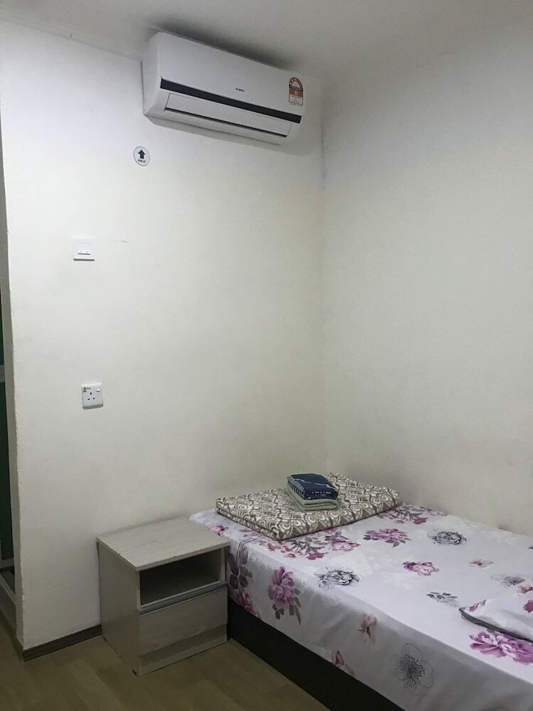 Oyo 89781 Hotel Medina 2