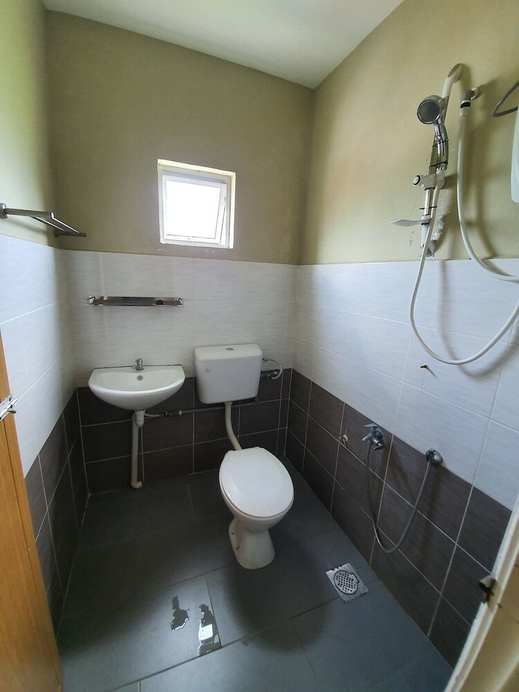 Spot On 89801 Sweet Home Hotel Sabak Bernam