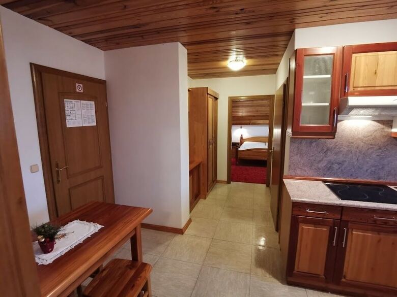 Hotel Rooms And Apartments Panker