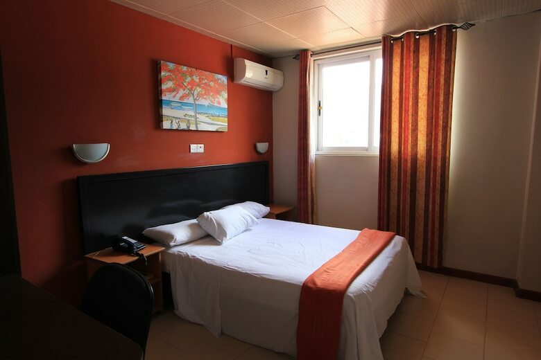 Champ de Mars Hotel