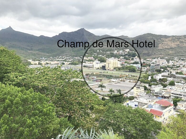 Champ de Mars Hotel