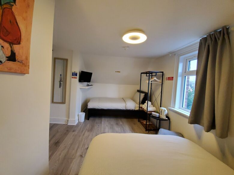 Hotel Sleeplicity London Heathrow