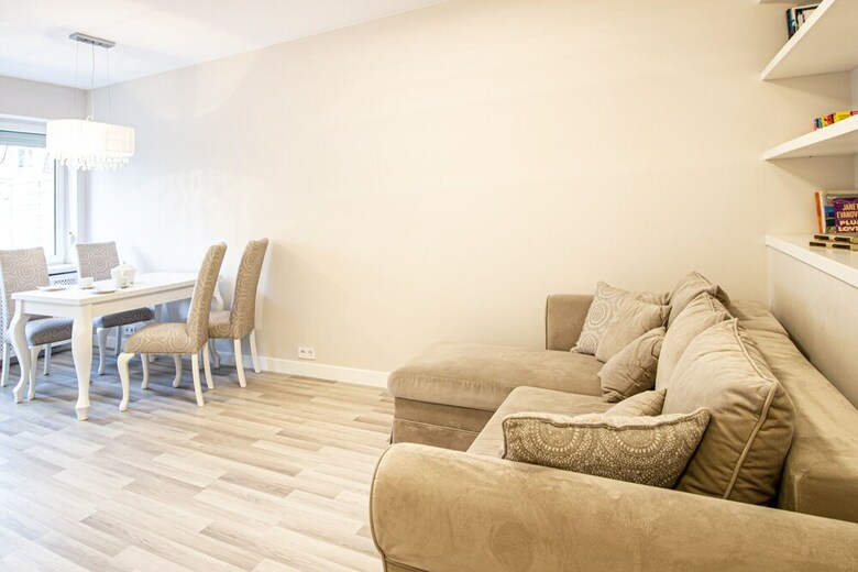 Ursynow Apartment With Garden