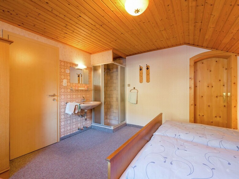 Comfortable Apartment In K�nigsleiten Near Forest