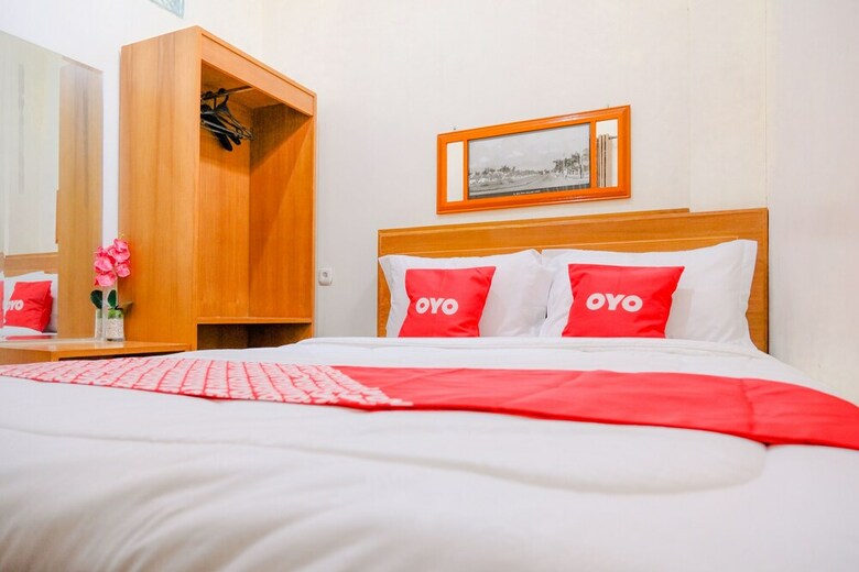 Hotel Oyo 2317 Griya Putri Syariah