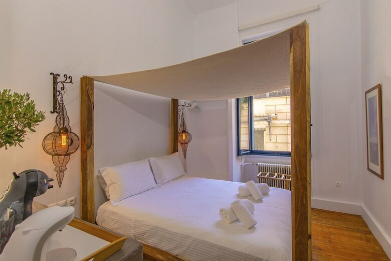 Hotel Art Pantheon Suites In Plaka