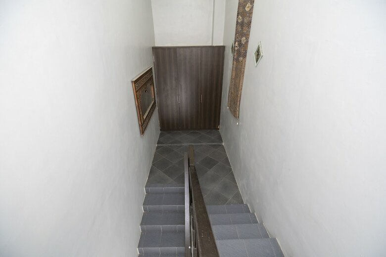 Hostal Oyo 2417 Panen House