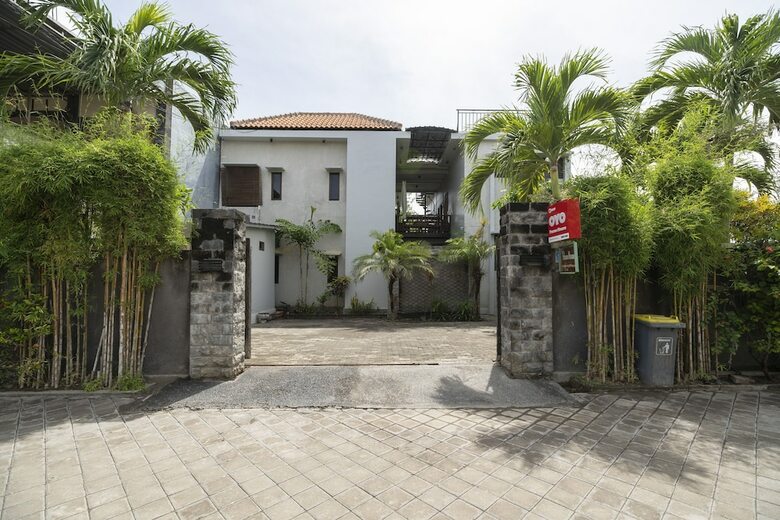 Hostal Oyo 2417 Panen House