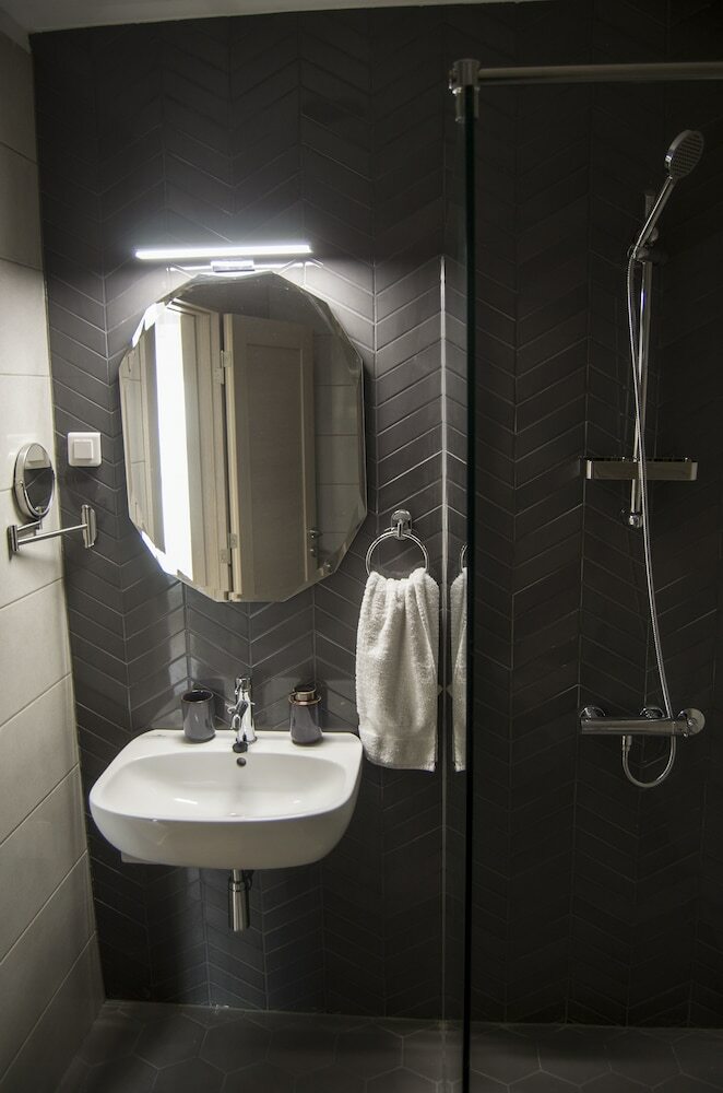 Hotel K43 Rooms And Apartments