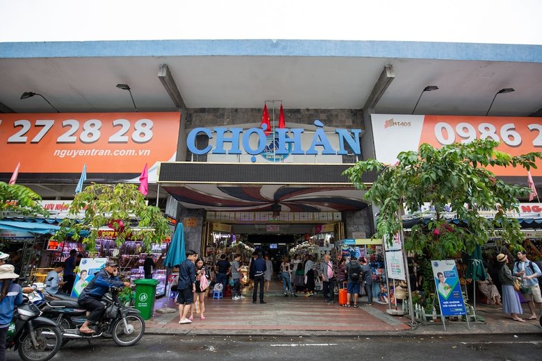 Seahorse Office And Hotel
