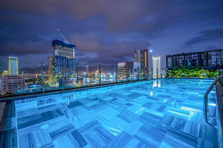Seahorse Office And Hotel
