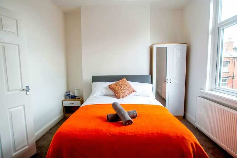 Hotel Colton Road Homes Leeds