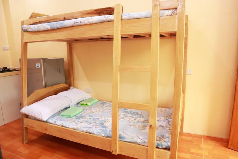 Hotel Eme's Apartelle