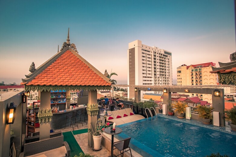 King Grand Boutique Hotel