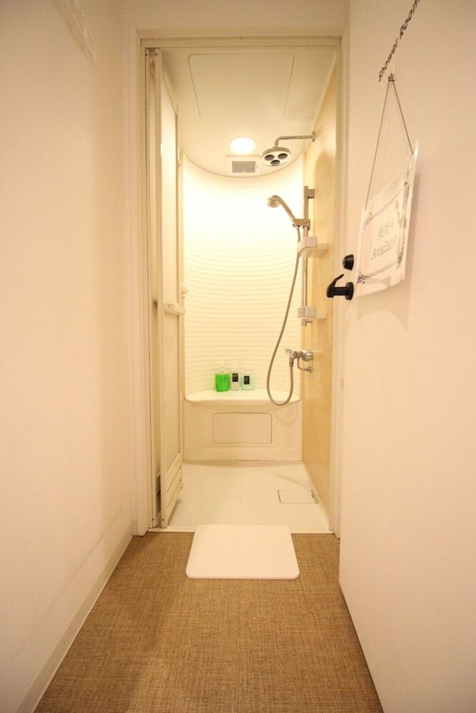 Hostal The Next Door - Hostel