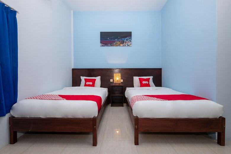 Hostal Oyo 2450 Hening Homestay