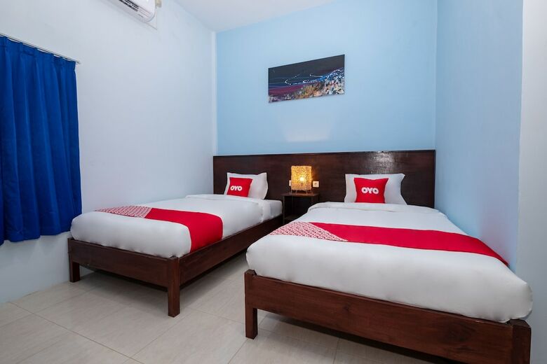 Hostal Oyo 2450 Hening Homestay