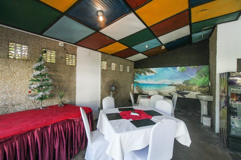 Hotel Oyo 520 Villa Palma Beach Resort