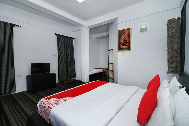 Oyo 523 Royal Hotel