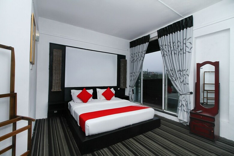 Oyo 523 Royal Hotel