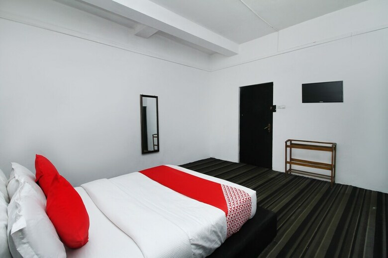 Oyo 523 Royal Hotel