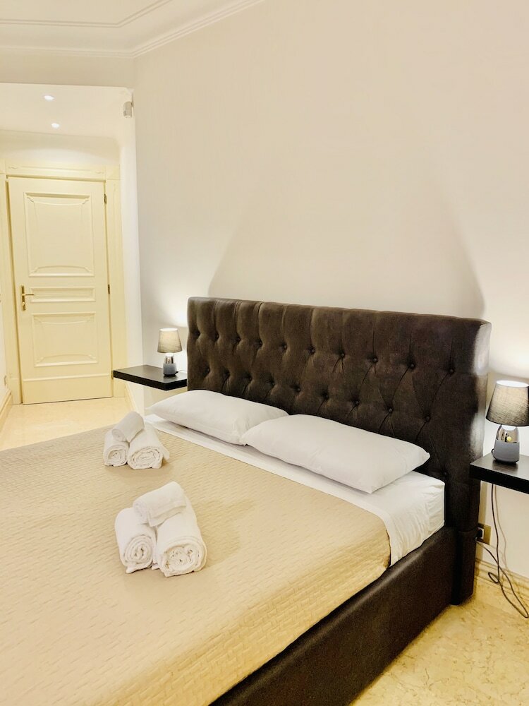 Hotel Simon's Guest House