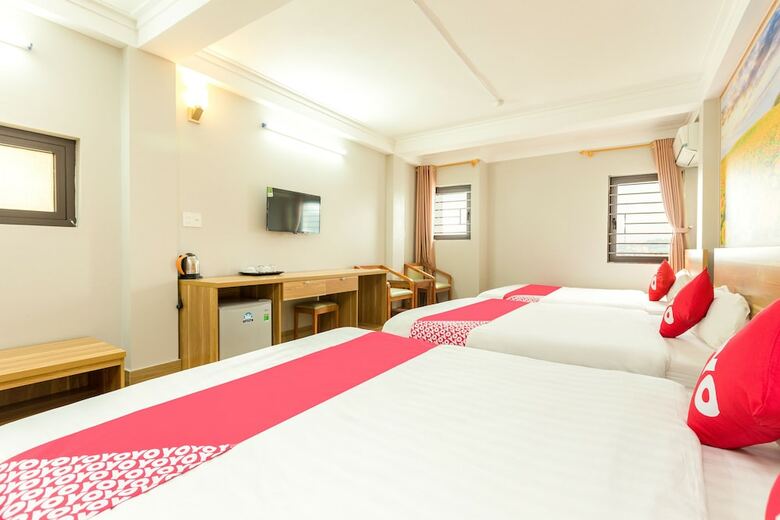 Oyo 800 Candy Hotel
