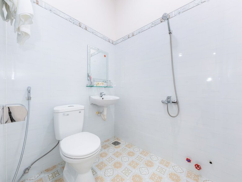 Hotel Oyo 808 Hoang Lan