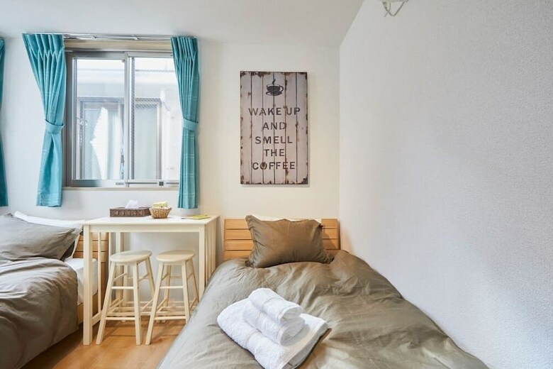 Apartamentos Happy Train Cafe Room