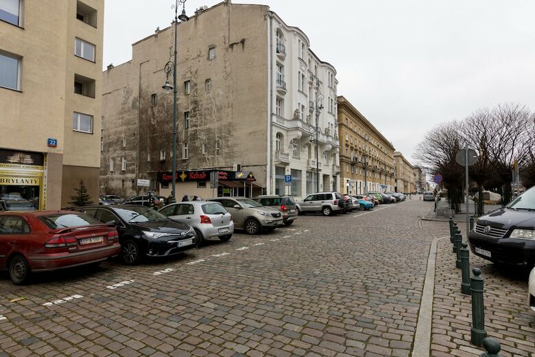 Chlodna Central Warsaw Apartment