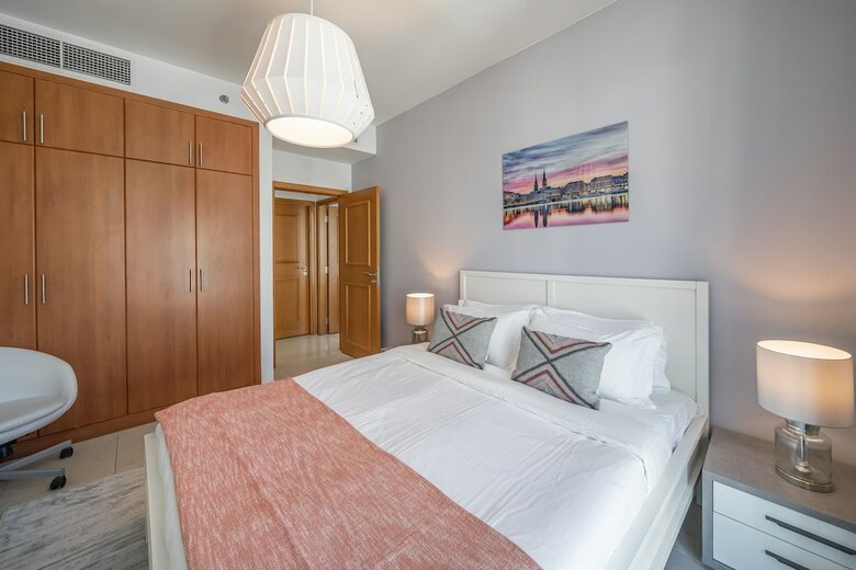 Apartamento Luton Vacation Homes Marina Residence
