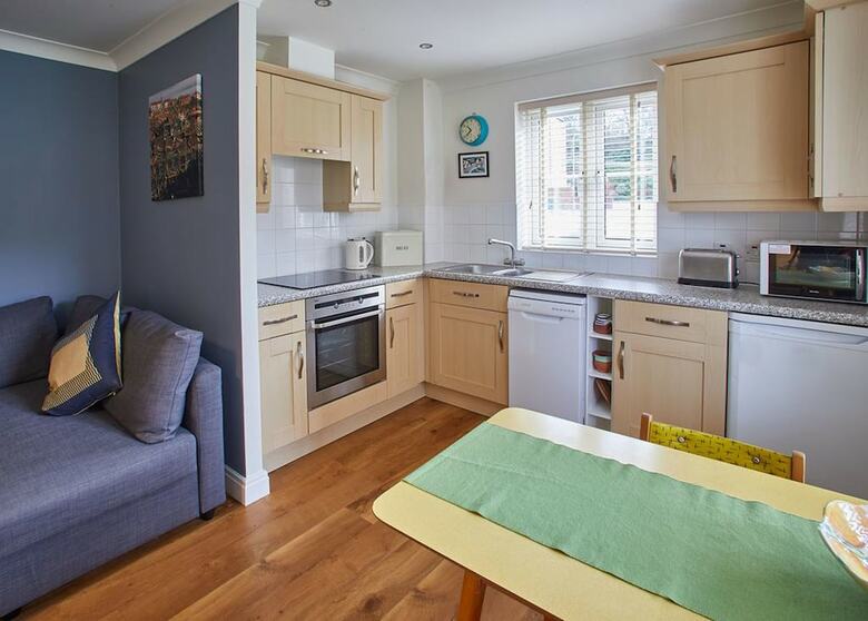 Whitehall 1 Apartment