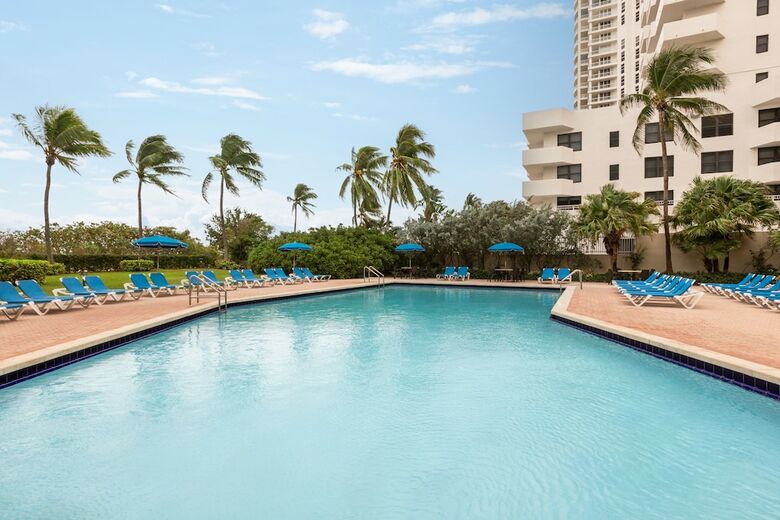Hotel Holiday Inn Miami Beach