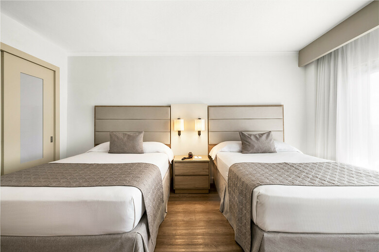 Hotel Riu Plaza Miami Beach