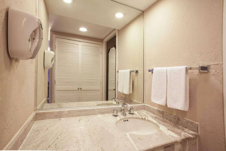 Hotel Fiesta Inn Monterrey Norte