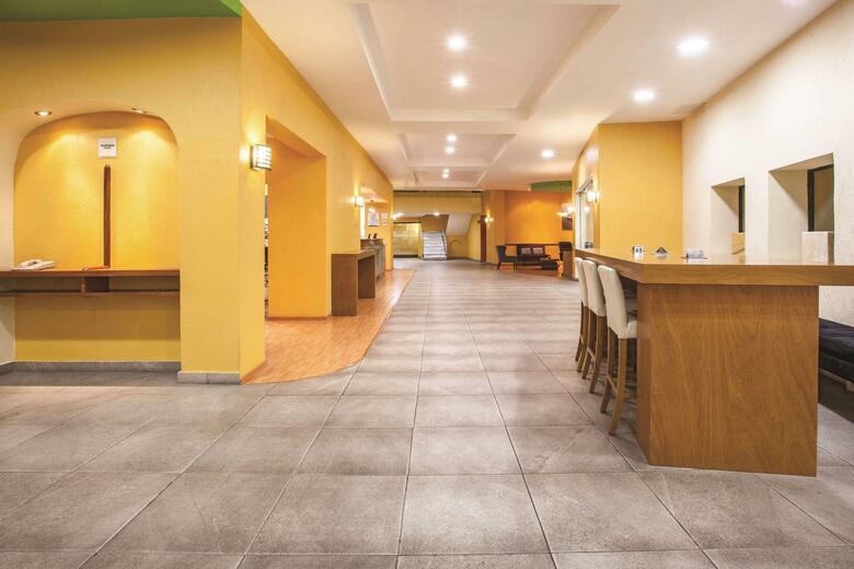 Hotel Fiesta Inn Monterrey Norte