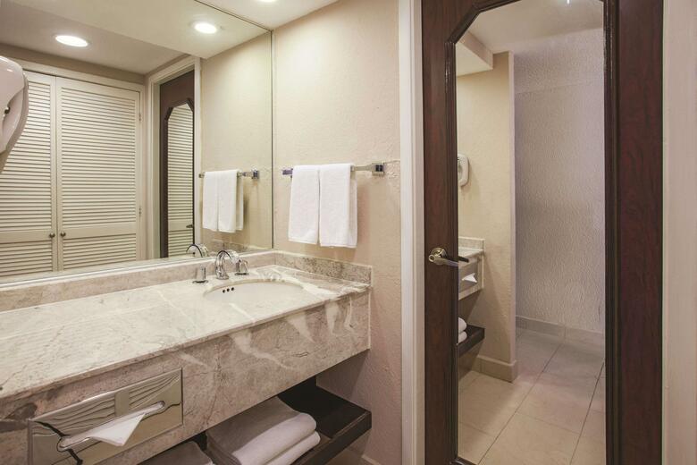 Hotel Fiesta Inn Monterrey Norte