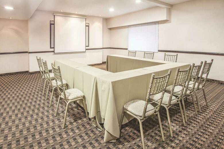 Hotel Fiesta Inn Monterrey Norte