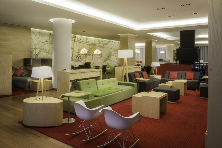 Hotel Fiesta Inn Monterrey Valle