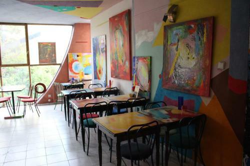 Albergue Hotel Galeria
