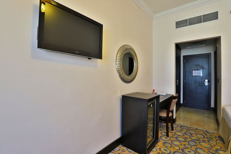 Oyo 403 Hidaya Towers Hotel