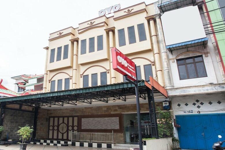 Hotel Oyo 1585 Ring Road Residence